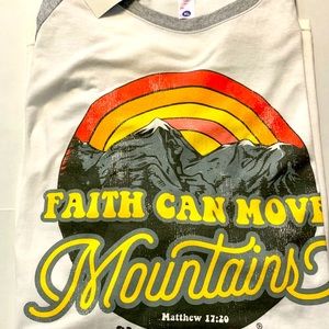 Simply Southern woman’s tee size XL NWT